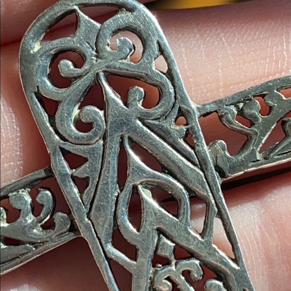 Silver Filigree Cross Pendant - Picture 6 of 9